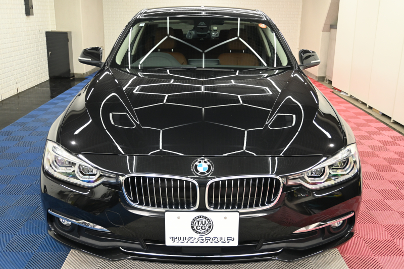 BMW 3シリーズ 320i ﾗｸﾞｼﾞｭｱﾘｰ　正規D車 LCIﾓﾃﾞﾙ ACC ｺﾆｬｯｸ革 純正iDriveﾅﾋﾞ Bｶﾒﾗ 純正17ｲﾝﾁAW 自動ﾄﾗﾝｸ LEDﾗｲﾄ　2年保証付