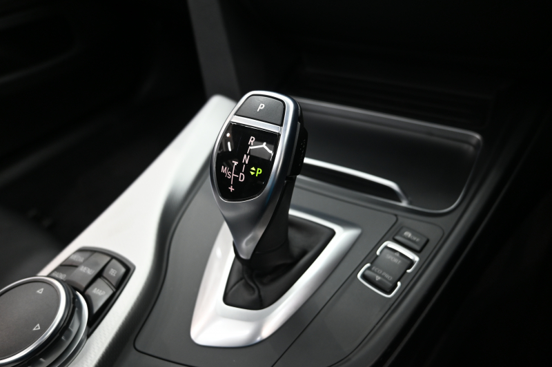 BMW 4シリーズ 420i ｸﾞﾗﾝｸｰﾍﾟ Mｽﾎﾟｰﾂ　ACC 黒革 ｼｰﾄﾋｰﾀｰ ｻﾝﾙｰﾌ 純正iDriveﾅﾋﾞ Bｶﾒﾗ Bluetooth 純正19ｲﾝﾁAW 自動ﾄﾗﾝｸ ｱﾀﾞﾌﾟﾃｨﾌﾞLEDﾍｯﾄﾞﾗｲﾄ　2年保証付