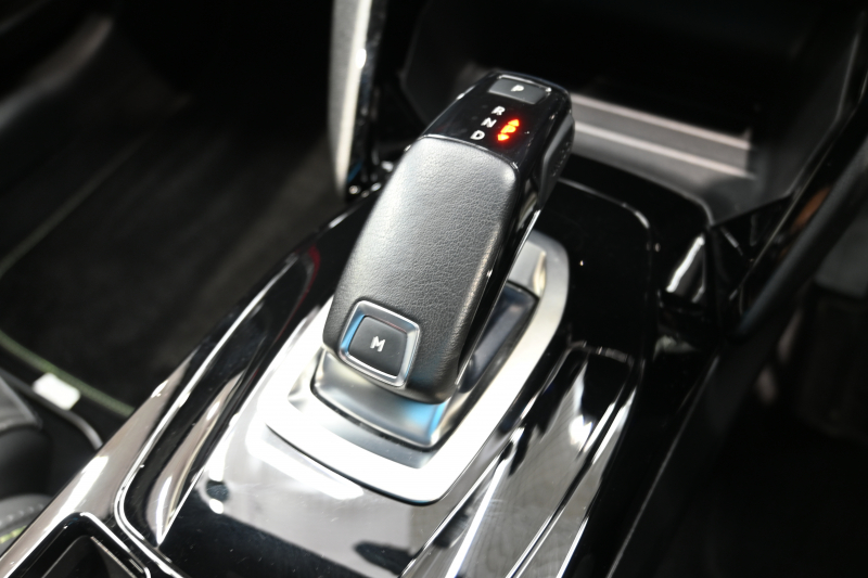 プジョー 208 GT　ACC LKA BSM Pｽﾀ ECO ﾊｰﾌﾚｻﾞｰ 7ｲﾝﾁﾀｯﾁｽｸﾘｰﾝ CarPlay Bｶﾒﾗ 17ｲﾝﾁAW ﾌﾙLEDﾗｲﾄ ﾛｰﾀﾞｳﾝ ARBﾏﾌﾗｰ AdPowerSonicｽﾋﾟｰｶｰ　2年保証付