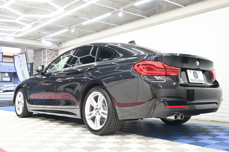 BMW 4シリーズ 420i ｸﾞﾗﾝｸｰﾍﾟ Mｽﾎﾟｰﾂ　後期LCI 液晶ﾒｰﾀｰ ACC 茶革 ｼｰﾄﾋｰﾀｰ 純正iDriveﾅﾋﾞTV ﾌﾙｾｸﾞ Bｶﾒﾗ Bluetooth 純正19ｲﾝﾁAW 自動ﾄﾗﾝｸ ｱﾀﾞﾌﾟﾃｨﾌﾞLEDﾍｯﾄﾞﾗｲﾄ　2年保証付