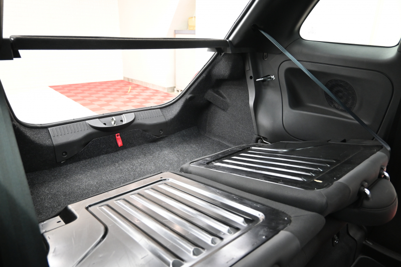 アバルト 695 ｺﾝﾍﾟﾃｨﾂｨｵｰﾈ　正規D車 Sabeltｽﾎﾟｰﾂｼｰﾄ ｶｰﾎﾞﾝﾊﾞｯｸｼｪﾙ 純正ﾀｯﾁｽｸﾘｰﾝ CarPlay Bｶﾒﾗ Beatsｻｳﾝﾄﾞ 17ｲﾝﾁAW ﾌﾞﾚﾝﾎﾞ製ﾚｯﾄﾞｷｬﾘﾊﾟｰ ﾚｺｰﾄﾞﾓﾝﾂｧ　2年保証付
