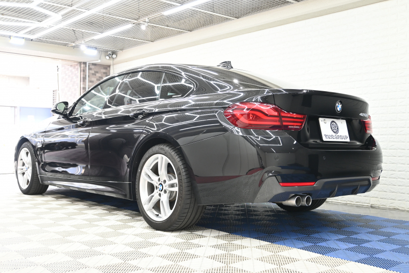 BMW 4シリーズ 420i ｸﾞﾗﾝｸｰﾍﾟ Mｽﾎﾟｰﾂ　後期LCI ACC LCW 専用ｼｰﾄ ｼｰﾄﾋｰﾀｰ 純正iDriveﾅﾋﾞTV ﾌﾙｾｸﾞ Bｶﾒﾗ Bluetooth 純正18ｲﾝﾁAW 自動ﾄﾗﾝｸ LEDﾍｯﾄﾞﾗｲﾄ　2年保証付