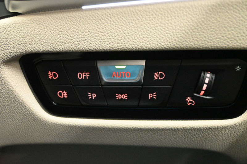BMW 3シリーズ 320d xDrive Mｽﾎﾟｰﾂ ｴﾃﾞｨｼｮﾝｼﾞｮｲﾌﾟﾗｽ　ACC ｺﾝﾌｫA LCA OPｵｲｽﾀｰﾚｻﾞｰ ｼｰﾄﾋｰﾀｰ 純正iDriveﾅﾋﾞ 360ｶﾒﾗ CarPlay Mｴｱﾛ&18ｲﾝﾁAW　2年保証付