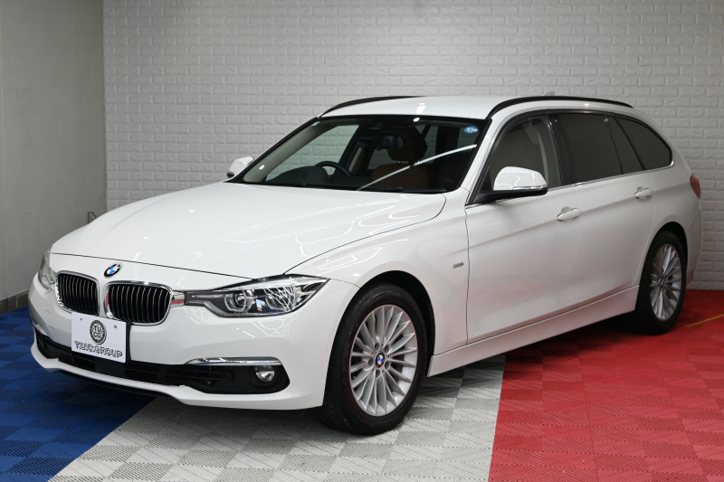 BMW 3シリーズ 320i ﾂｰﾘﾝｸﾞ ﾗｸﾞｼﾞｭｱﾘｰ　正規D車 後期LCIﾓﾃﾞﾙ ACC LCW ｺﾝﾌｫｰﾄA ｺﾆｬｯｸ革 純正iDriveﾅﾋﾞ Bｶﾒﾗ 純正17ｲﾝﾁAW 自動ﾄﾗﾝｸ ｱﾀﾞﾌﾟﾃｨﾌﾞLEDﾗｲﾄ　2年保証付