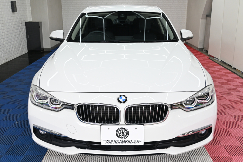 BMW 3シリーズ 320i ﾗｸﾞｼﾞｭｱﾘｰ　後期ﾓﾃﾞﾙ 正規D車 黒革 ﾋｰﾀｰ 純正ﾅﾋﾞ Bｶﾒﾗ Blouetoothｵｰﾃﾞｨｵ ACC LEDﾍｯﾄﾞﾗｲﾄ Sportﾓｰﾄﾞ 純正17ｲﾝﾁAW　2年保証付