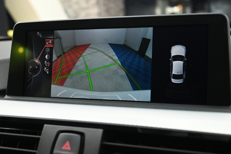 BMW 3シリーズ 320i Mｽﾎﾟｰﾂ　正規D車 ACC 黒革 ﾋｰﾀｰ 純正ﾅﾋﾞ TV Bｶﾒﾗ PTS LEDﾍｯﾄﾞﾗｲﾄ ｳｯﾄﾞ調ｲﾝﾃﾘｱ Sportﾓｰﾄﾞ ECOﾓｰﾄﾞ Mﾏﾙﾁﾌｧﾝｸｼｮﾝｽﾃｱﾘﾝｸﾞ Mｽｶｯﾌﾌﾟﾚｰﾄ 純正M18ｲﾝﾁAW　2年保証付