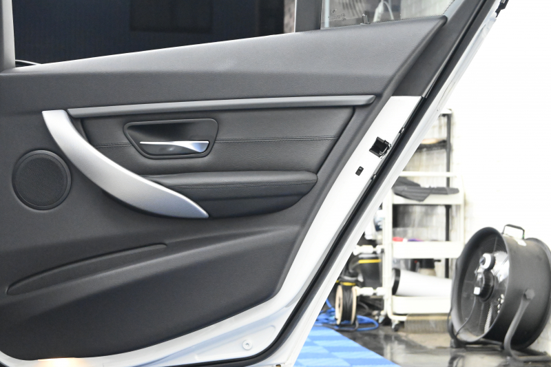 BMW 3シリーズ 320i Mｽﾎﾟｰﾂ　正規D車 ACC 黒革 ﾋｰﾀｰ 純正ﾅﾋﾞ TV Bｶﾒﾗ PTS LEDﾍｯﾄﾞﾗｲﾄ ｳｯﾄﾞ調ｲﾝﾃﾘｱ Sportﾓｰﾄﾞ ECOﾓｰﾄﾞ Mﾏﾙﾁﾌｧﾝｸｼｮﾝｽﾃｱﾘﾝｸﾞ Mｽｶｯﾌﾌﾟﾚｰﾄ 純正M18ｲﾝﾁAW　2年保証付