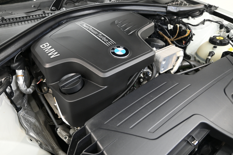 BMW 3シリーズ 320i Mｽﾎﾟｰﾂ　正規D車 ACC 黒革 ﾋｰﾀｰ 純正ﾅﾋﾞ TV Bｶﾒﾗ PTS LEDﾍｯﾄﾞﾗｲﾄ ｳｯﾄﾞ調ｲﾝﾃﾘｱ Sportﾓｰﾄﾞ ECOﾓｰﾄﾞ Mﾏﾙﾁﾌｧﾝｸｼｮﾝｽﾃｱﾘﾝｸﾞ Mｽｶｯﾌﾌﾟﾚｰﾄ 純正M18ｲﾝﾁAW　2年保証付