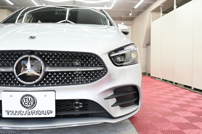 メルセデスベンツ Bクラス B220d AMGﾗｲﾝ&ﾚｻﾞｰｴｸｽｸﾙｰｼﾌﾞPKG ﾚｰﾀﾞｰSP　後期ﾓﾃﾞﾙ ACC 黒革 MBUXﾅﾋﾞ TV Bｶﾒﾗ HUD ｶｰﾎﾞﾝ調ｲﾝﾃﾘｱ ｺﾝﾌｫｰﾄｻｽﾍﾟﾝｼｮﾝ AMGｴｱﾛ&18ｲﾝﾁAW　2年保証
