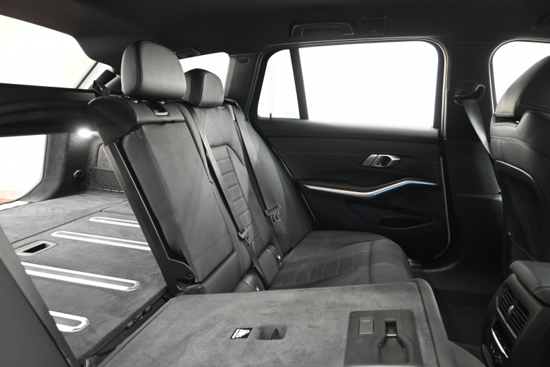 BMW 3シリーズ 320d ﾂｰﾘﾝｸﾞ Mｽﾎﾟｰﾂ ｺﾝﾌｫｰﾄ&ﾊｲﾗｲﾝPKG　正規D車 ACC ｺﾝﾌｫｰﾄA ｲﾝﾃﾘｼﾞｪﾝﾄS 黒革 純正Idriveﾅﾋﾞ 360ｶﾒﾗ Carplay Blouetoothｵｰﾃﾞｨｵ 自動Rｹﾞｰﾄ Sportﾓｰﾄﾞ LEDﾍｯﾄﾞﾗｲﾄ 純正19ｲﾝﾁAW　2年保証付