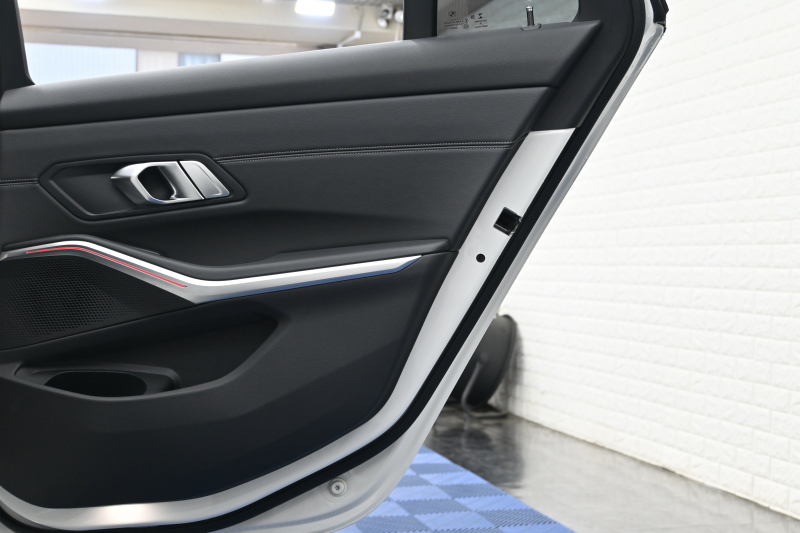BMW 3シリーズ 320d ﾂｰﾘﾝｸﾞ Mｽﾎﾟｰﾂ ｺﾝﾌｫｰﾄ&ﾊｲﾗｲﾝPKG　正規D車 ACC ｺﾝﾌｫｰﾄA ｲﾝﾃﾘｼﾞｪﾝﾄS 黒革 純正Idriveﾅﾋﾞ 360ｶﾒﾗ Carplay Blouetoothｵｰﾃﾞｨｵ 自動Rｹﾞｰﾄ Sportﾓｰﾄﾞ LEDﾍｯﾄﾞﾗｲﾄ 純正19ｲﾝﾁAW　2年保証付