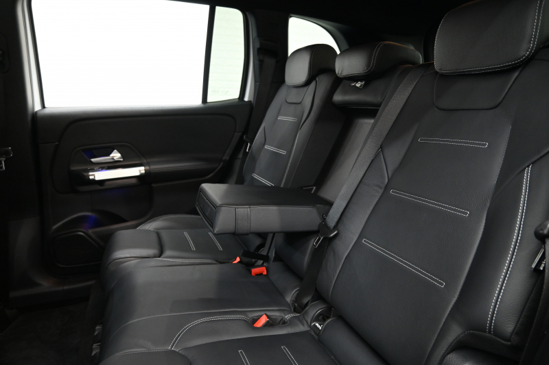 メルセデスベンツ GLB GLB250 4MATIC ｽﾎﾟｰﾂ ﾅｲﾄPKG AMGﾗｲﾝ ﾚｰﾀﾞｰSP　ACC 黒革 ﾋｰﾀｰ MBUXﾅﾋﾞTV 360ｶﾒﾗ Blouetoothｵｰﾃﾞｨｵ ﾜｲﾔﾚｽﾁｬｰｼﾞ 自動Rｹﾞｰﾄ&ﾊﾝｽﾞﾌﾘｰA AMGｴｱﾛ&20ｲﾝﾁAW　2年保証