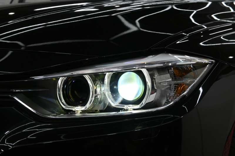 BMW 3シリーズ 320d ﾂｰﾘﾝｸﾞ Mｽﾎﾟｰﾂ　正規D車 ACC ｽﾎﾟｰﾂｼｰﾄ ﾋｰﾀｰ 純正ﾅﾋﾞ TV Bｶﾒﾗ Blouetoothｵｰﾃﾞｨｵ LEDﾍｯﾄﾞﾗｲﾄ 自動Rｹﾞｰﾄ&ﾊﾝｽﾞﾌﾘｰA Mｴｱﾛ&18ｲﾝﾁAW　2年保証