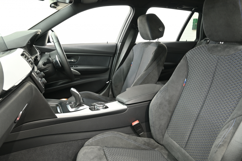 BMW 3シリーズ 320d ﾂｰﾘﾝｸﾞ Mｽﾎﾟｰﾂ　正規D車 ACC ｽﾎﾟｰﾂｼｰﾄ ﾋｰﾀｰ 純正ﾅﾋﾞ TV Bｶﾒﾗ Blouetoothｵｰﾃﾞｨｵ LEDﾍｯﾄﾞﾗｲﾄ 自動Rｹﾞｰﾄ&ﾊﾝｽﾞﾌﾘｰA Mｴｱﾛ&18ｲﾝﾁAW　2年保証