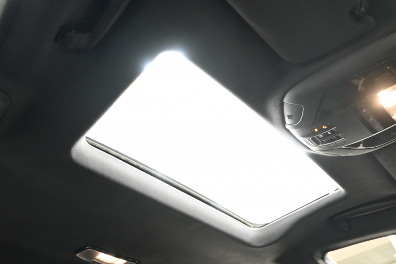マセラティ ギブリ ﾍﾞｰｽｸﾞﾚｰﾄﾞ　ACC BSM 黒革 ﾋｰﾀｰ ｻﾝﾙｰﾌ 8.4ｲﾝﾁﾅﾋﾞ TV 360ｶﾒﾗ Carplay Blouetoothｵｰﾃﾞｨｵ ｶｰﾎﾞﾝｲﾝﾃﾘｱ ｽｶｲﾌｯｸｻｽﾍﾟﾝｼｮﾝ Sportﾓｰﾄﾞ 純正OP21ｲﾝﾁﾁﾀｰﾉAW　2年保証