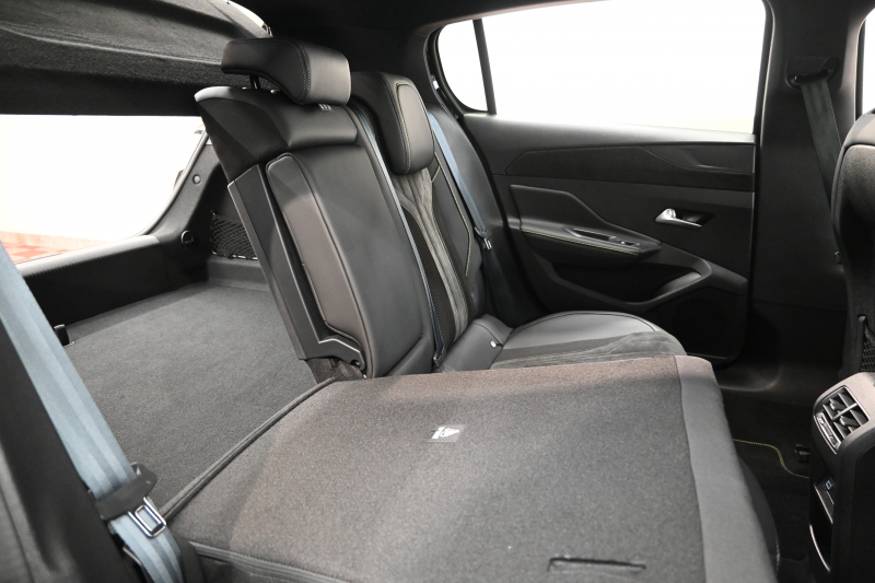 プジョー 308 GT ﾌﾞﾙｰHDi　ACC BSM ﾊｰﾌﾚｻﾞｰ ﾊﾟﾉﾗﾏSR 純正ﾅﾋﾞ CarPlay i-Connect 360ｶﾒﾗ LEDﾍｯﾄﾞﾗｲﾄ 純正18AW　2年保証付
