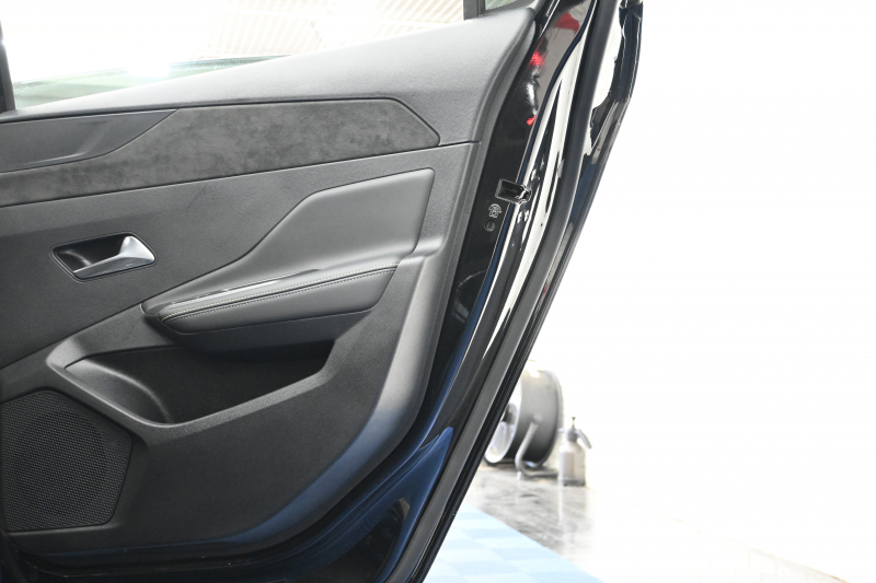 プジョー 308 GT ﾌﾞﾙｰHDi　ACC BSM ﾊｰﾌﾚｻﾞｰ ﾊﾟﾉﾗﾏSR 純正ﾅﾋﾞ CarPlay i-Connect 360ｶﾒﾗ LEDﾍｯﾄﾞﾗｲﾄ 純正18AW　2年保証付