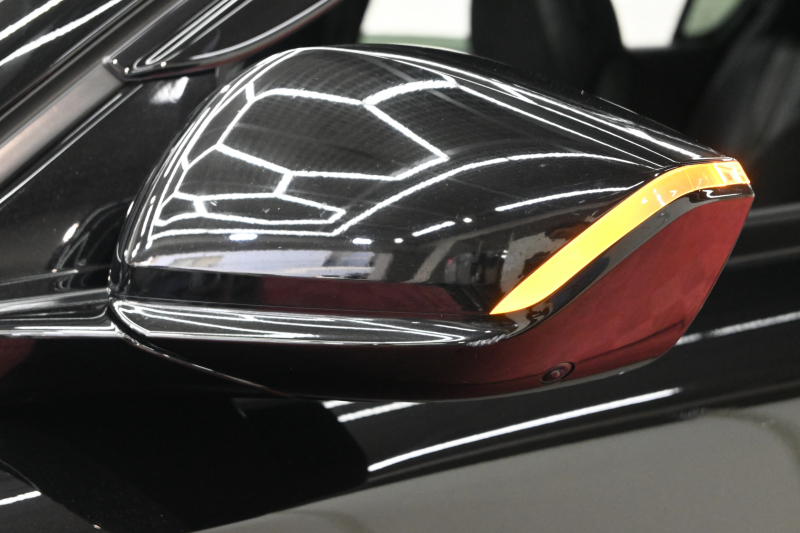プジョー 308 GT ﾌﾞﾙｰHDi　 正規D車 有償色 ﾌﾞﾗｯｸﾚｻﾞｰ/ｱﾙｶﾝﾀﾗｼｰﾄ ﾋｰﾀｰ 純正ﾀｯﾁｽｸﾘｰﾝﾅﾋﾞ 360ｶﾒﾗ CarPlay ｱﾀﾞﾌﾟﾃｨﾌﾞｸﾙｰｽﾞｺﾝﾄﾛｰﾙ LEDﾍｯﾄﾞﾗｲﾄ 純正18ｲﾝﾁAW　2年保証付
