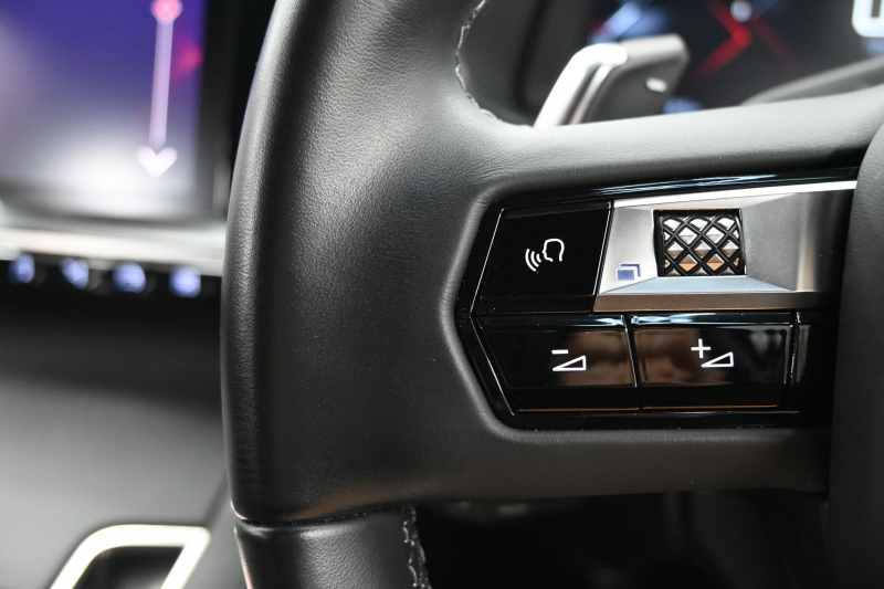 DSオートモビル DS7 ｸﾛｽﾊﾞｯｸ ｵﾍﾟﾗ　Pｽﾀ ACC BSM  LKA ﾅｲﾄﾋﾞｼﾞｮﾝ ﾊﾟﾉﾗﾏSR  黒革 ﾋｰﾀｰ&ﾍﾞﾝﾁﾚｰﾀｰ 純正ﾅﾋﾞ BTｵｰﾃﾞｨｵ Carpaly ﾃﾞｼﾞﾀﾙｲﾝﾅｰﾐﾗ‐ 純正20ｲﾝﾁAW　2年保証付