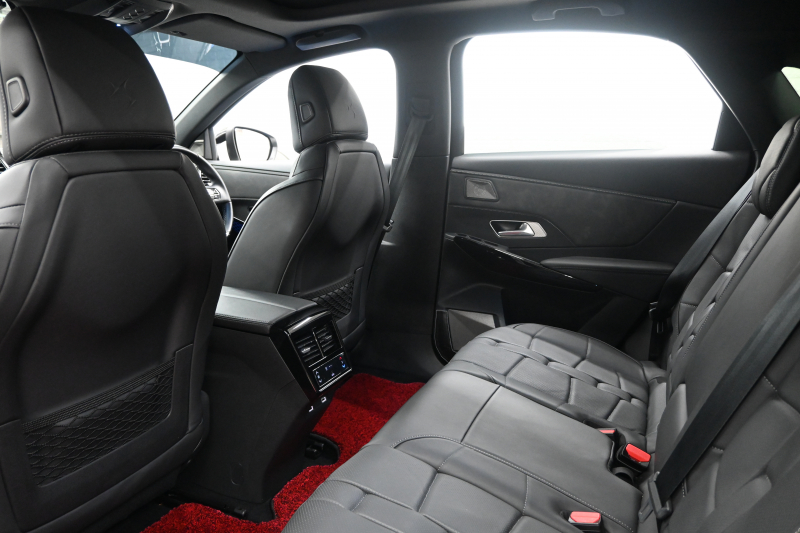 DSオートモビル DS7 ｸﾛｽﾊﾞｯｸ ｵﾍﾟﾗ　Pｽﾀ ACC BSM  LKA ﾅｲﾄﾋﾞｼﾞｮﾝ ﾊﾟﾉﾗﾏSR  黒革 ﾋｰﾀｰ&ﾍﾞﾝﾁﾚｰﾀｰ 純正ﾅﾋﾞ BTｵｰﾃﾞｨｵ Carpaly ﾃﾞｼﾞﾀﾙｲﾝﾅｰﾐﾗ‐ 純正20ｲﾝﾁAW　2年保証付