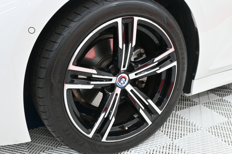 BMW 3シリーズ 320d XDrive ﾂｰﾘﾝｸﾞ Mｽﾎﾟｰﾂ　1ｵﾅ ﾊﾟﾉﾗﾏR ｲﾝﾃﾘS ACC LKA/LDW ﾊｰﾌ革 純正ﾅﾋﾞTV Carplay Mｴｱﾛ&18ｲﾝﾁAW LED　2年保証付