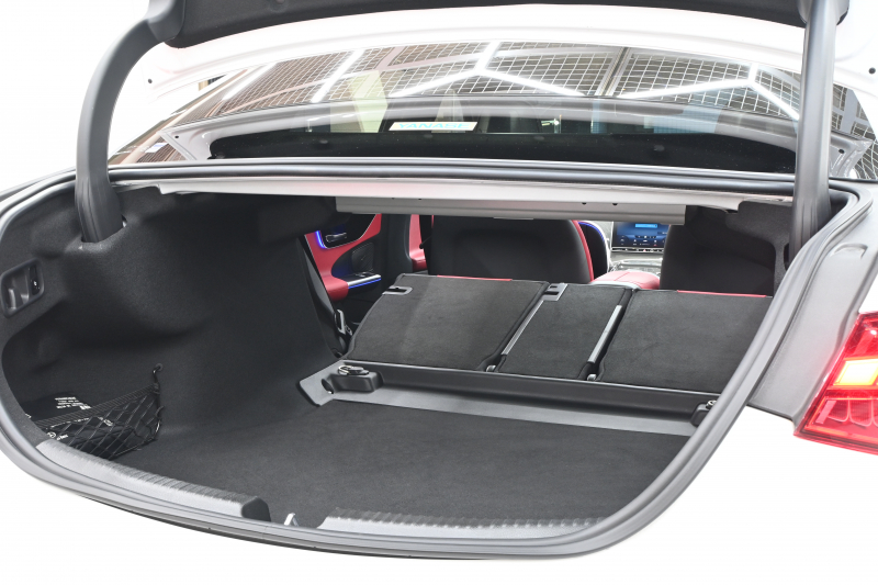 メルセデスベンツ Cクラス C200AVG AMGﾗｲﾝ ﾚｻﾞｰEXｸﾙ&ﾍﾞｰｼｯｸP ﾚｰﾀﾞｰP　ACC Pｽﾀ ECO  赤/黒革 ﾊﾟﾉﾗﾏR HDDﾅﾋﾞTV 360ｶﾒﾗ Carplay AMGｴｱﾛ&18ｲﾝﾁAW LED　新車保証付