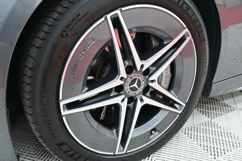 メルセデスベンツ Cクラス C220d AVG AMGﾗｲﾝ ﾚｻﾞｰEXｸﾙ&ﾍﾞｰｼｯｸP ﾚｰﾀﾞｰP　ACC ﾘｱｱｸｽﾙ Pｽﾀ ECO  黒革 ﾊﾟﾉﾗﾏR HDDﾅﾋﾞTV 360ｶﾒﾗ Carplay AMGｴｱﾛ&18ｲﾝﾁAW LED　新車保証付