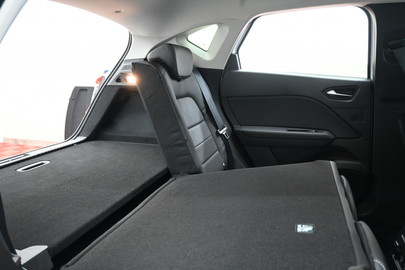 ルノー キャプチャー ｲﾝﾃﾝｽ ﾃｯｸﾊﾟｯｸ　Pｽﾀ ACC ECO ｱｸﾃｨﾌﾞﾌﾞﾚｰｷ 黒革 ﾋｰﾀｰ BTｵｰﾃﾞｨｵ Carplay 純正18ｲﾝﾁAW ﾌﾞﾗｲﾝﾄﾞｽﾎﾟｯﾄﾓﾆﾀｰ LEDﾗｲﾄ 　2年保証付