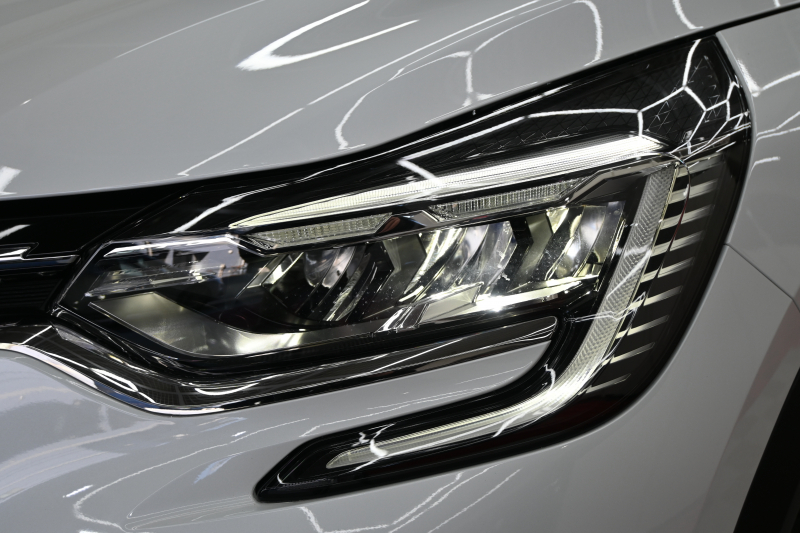 ルノー キャプチャー ｲﾝﾃﾝｽ ﾃｯｸﾊﾟｯｸ　Pｽﾀ ACC ECO ｱｸﾃｨﾌﾞﾌﾞﾚｰｷ 黒革 ﾋｰﾀｰ BTｵｰﾃﾞｨｵ Carplay 純正18ｲﾝﾁAW ﾌﾞﾗｲﾝﾄﾞｽﾎﾟｯﾄﾓﾆﾀｰ LEDﾗｲﾄ 　2年保証付