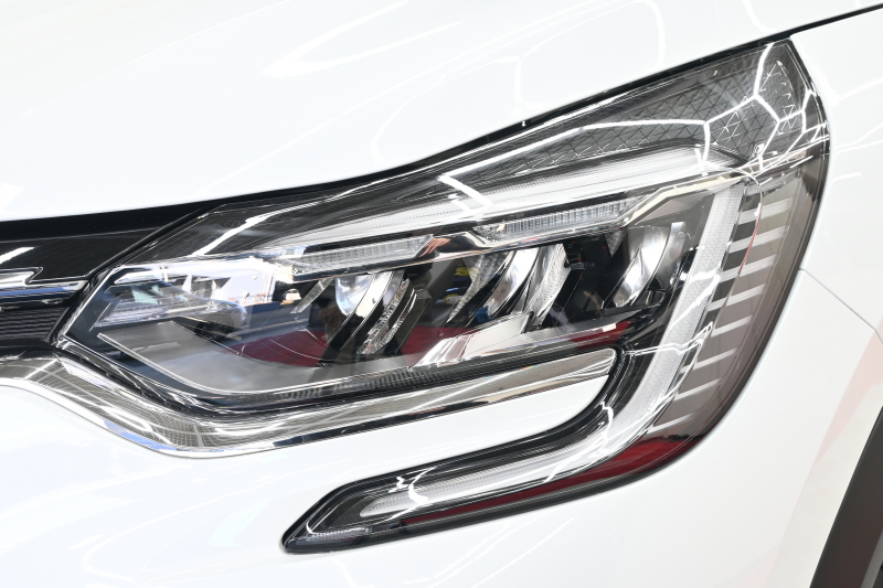 ルノー キャプチャー ｲﾝﾃﾝｽ ﾃｯｸﾊﾟｯｸ　Pｽﾀ ACC ECO ｱｸﾃｨﾌﾞﾌﾞﾚｰｷ 黒革 ﾋｰﾀｰ BTｵｰﾃﾞｨｵ Carplay 純正18ｲﾝﾁAW ﾌﾞﾗｲﾝﾄﾞｽﾎﾟｯﾄﾓﾆﾀｰ LEDﾗｲﾄ 　2年保証付