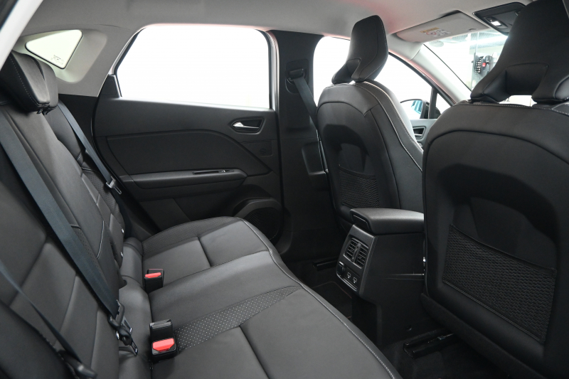 ルノー キャプチャー ｲﾝﾃﾝｽ ﾃｯｸﾊﾟｯｸ　Pｽﾀ ACC ECO ｱｸﾃｨﾌﾞﾌﾞﾚｰｷ 黒革 ﾋｰﾀｰ BTｵｰﾃﾞｨｵ Carplay 純正18ｲﾝﾁAW ﾌﾞﾗｲﾝﾄﾞｽﾎﾟｯﾄﾓﾆﾀｰ LEDﾗｲﾄ 　2年保証付