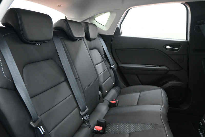 ルノー キャプチャー ｲﾝﾃﾝｽ ﾃｯｸﾊﾟｯｸ　Pｽﾀ ACC ECO ｱｸﾃｨﾌﾞﾌﾞﾚｰｷ 黒革 ﾋｰﾀｰ BTｵｰﾃﾞｨｵ Carplay 純正18ｲﾝﾁAW ﾌﾞﾗｲﾝﾄﾞｽﾎﾟｯﾄﾓﾆﾀｰ LEDﾗｲﾄ 　2年保証付