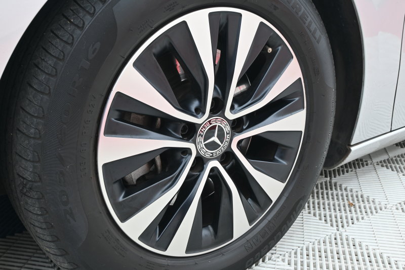 メルセデスベンツ Aクラス A220d ﾚｰﾀﾞｰｾｰﾌﾃｨPKG　1ｵﾅ Pｽﾀ ECO ACC ﾊｰﾌﾚｻﾞｰ ｼｰﾄﾋｰﾀｰ HDDﾅﾋﾞTV Carplay BTｵｰﾃﾞｨｵ  純正16ｲﾝﾁAW Meｺﾈｸﾄ　2年保証付