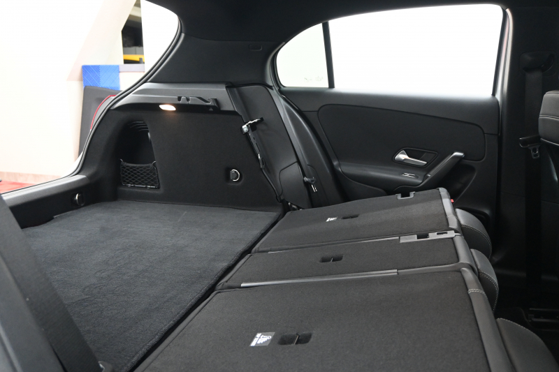 メルセデスベンツ Aクラス A220d ﾚｰﾀﾞｰｾｰﾌﾃｨPKG　1ｵﾅ Pｽﾀ ECO ACC ﾊｰﾌﾚｻﾞｰ ｼｰﾄﾋｰﾀｰ HDDﾅﾋﾞTV Carplay BTｵｰﾃﾞｨｵ  純正16ｲﾝﾁAW Meｺﾈｸﾄ　2年保証付