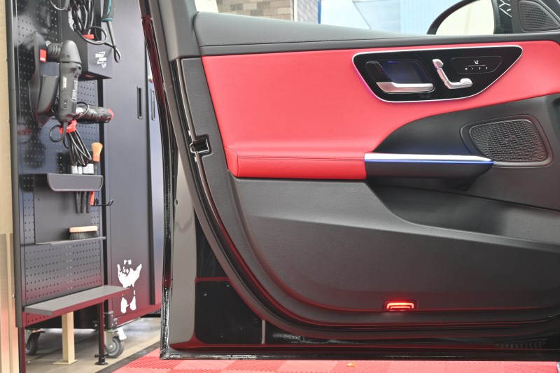 メルセデスベンツ Cクラス C220dｽﾃｰｼｮﾝﾜｺﾞﾝAVG AMGﾗｲﾝ ﾚｻﾞｰEXｸﾙ&ﾍﾞｰｼｯｸP RSP　1ｵﾅ 赤×黒革ﾊﾟﾉﾗﾏR HDDﾅﾋﾞTV Carplay AMGｴｱﾛ&18ｲﾝﾁAW 新車保証継承可