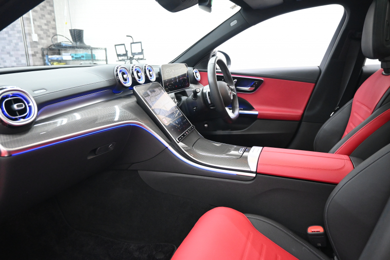 メルセデスベンツ Cクラス C220dｽﾃｰｼｮﾝﾜｺﾞﾝAVG AMGﾗｲﾝ ﾚｻﾞｰEXｸﾙ&ﾍﾞｰｼｯｸP RSP　1ｵﾅ 赤×黒革ﾊﾟﾉﾗﾏR HDDﾅﾋﾞTV Carplay AMGｴｱﾛ&18ｲﾝﾁAW 新車保証継承可