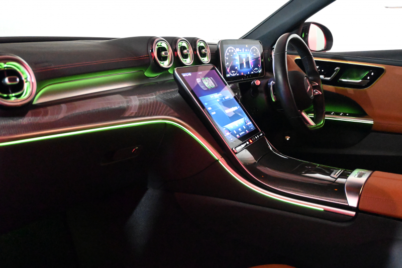 メルセデスベンツ Cクラス C220d AVG AMGﾗｲﾝ ﾚｻﾞｰEXｸﾙ&ﾍﾞｰｼｯｸP ﾚｰﾀﾞｰP　ACC Pｽﾀ ECO  黒革 ﾊﾟﾉﾗﾏR HDDﾅﾋﾞTV 360ｶﾒﾗ Carplay AMGｴｱﾛ&18ｲﾝﾁAW LED　新車保証付