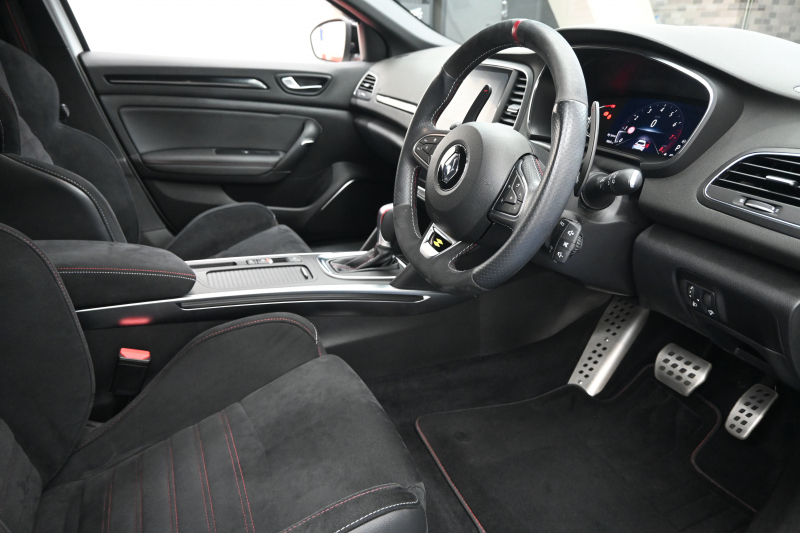 ルノー メガーヌ ﾙﾉｰｽﾎﾟｰﾙ　1ｵｰﾅｰ ACC Pｽﾀ ｱｸﾃｨﾌﾞｴﾏｰｼﾞｪﾝｼｰﾌﾞﾚｰｷ ｱﾙｶﾝﾀﾗｽﾎﾟｰﾂﾄｼｰﾄ 純正ﾃﾞｨｽﾌﾟﾚｲｵｰﾃﾞｨｵ Carplay Bｶﾒﾗ RSﾓｰﾄﾞ 純正19ｲﾝﾁAW　2年保証付