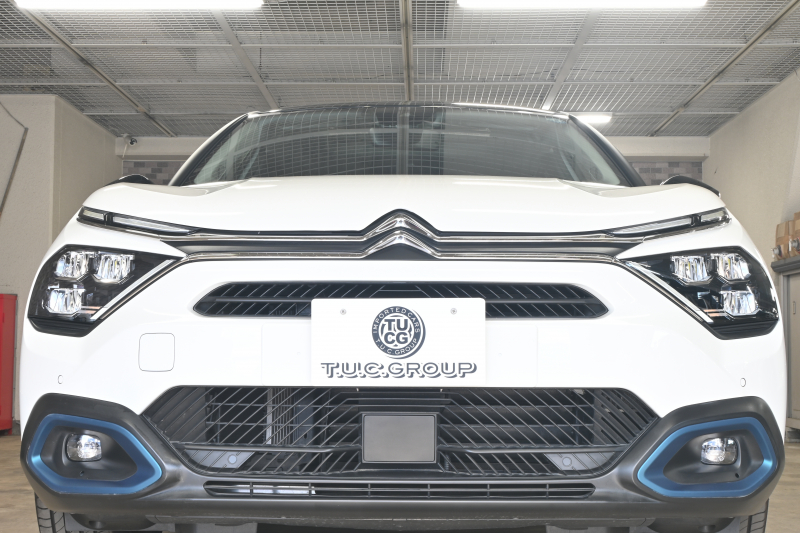 シトロエン C4 E-C4 ｼｬｲﾝ　☆期間限定掲載☆ 1ｵｰﾅｰ 急速充電対応 ACC BSM ﾍｯﾄﾞｱｯﾌﾟﾃﾞｨｽﾌﾟﾚｲ 黒革 ｻﾝﾙｰﾌ 10ｲﾝﾁﾀｯﾁｽｸﾘｰﾝ Carplay LEDﾍｯﾄﾞﾗｲﾄ 18ｲﾝﾁAW　新車保証