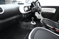 ルノー トゥインゴ ｲﾝﾃﾝｽ　1ｵﾅ ECO機能 ｸﾙｺﾝ LDW 黒×白ﾚｻﾞｰ調×ﾌｧﾌﾞﾘｯｸｼｰﾄ 純正ﾀｯﾁｽｸﾘｰﾝ Carplay Bｶﾒﾗ 16ｲﾝﾁｱﾛｲﾎｲｰﾙ ﾌﾞﾗﾝｲﾝﾃﾘｱ　2年保証付