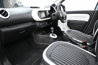 ルノー トゥインゴ ｲﾝﾃﾝｽ ｷｬﾝﾊﾞｽﾄｯﾌﾟ　 1ｵﾅ ﾚｻﾞｰ調×ﾌｧﾌﾞﾘｯｸｼｰﾄ ｼｰﾄﾋｰﾀｰ 純正ﾀｯﾁﾓﾆﾀｰ Bｶﾒﾗ Carplay 純正16ｲﾝﾁAW ﾛｰﾀﾞｳﾝ　2年保証付