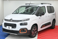 シトロエン ベルランゴ ﾏｯｸｽ BlueHDi XTR Pack　特別仕様車 ACC Pｽﾀ 専用ｼｰﾄ&ｲﾝﾃﾘｱ BSM  ﾊﾟﾉﾗﾏR 純正SDﾅﾋﾞ Carplay ｱﾝﾋﾞｴﾝｽﾗｲﾄ 専用ｴｸｽﾃﾘｱ&専用17ｲﾝﾁAW　2年保証付