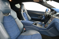 マセラティ グランツーリズモ ｽﾎﾟｰﾂ MCｵｰﾄｼﾌﾄ　ｱﾙｶﾝﾀｰﾗPKG ﾃﾞｨｰﾌﾟﾌﾞﾙｰｱﾙｶﾝﾀｰﾗ×黒革ｼｰﾄ&ｶｰﾎﾞﾝｲﾝﾃﾘｱﾄﾘﾑ  純正ﾅﾋﾞTV Bｶﾒﾗ ｱﾙｶﾝﾀｰﾗ×本革ｽﾃｱ&ﾊﾟﾄﾞﾙｼﾌﾄ 20ｲﾝﾁMCﾏｯﾄｸﾞﾗﾌｧｲﾄﾘﾑAW ﾌﾞﾙｰｷｬﾘﾊﾟｰ　2年保証付