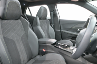 プジョー 2008 GT　ACC Pｽﾀ ECO ﾊｰﾌ革 ﾊﾟﾉﾗﾏSR 純正ﾀｯﾁｽｸﾘｰﾝ Carplay Bｶﾒﾗ 純正17ｲﾝﾁAW ADVｸﾞﾘｯﾌﾟｺﾝﾄﾛｰﾙ LEDﾗｲﾄ　2年保証付