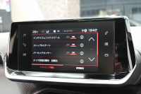 プジョー 2008 GT　ACC Pｽﾀ ECO ﾊｰﾌ革 ﾊﾟﾉﾗﾏSR 純正ﾀｯﾁｽｸﾘｰﾝ Carplay Bｶﾒﾗ 純正17ｲﾝﾁAW ADVｸﾞﾘｯﾌﾟｺﾝﾄﾛｰﾙ LEDﾗｲﾄ　2年保証付