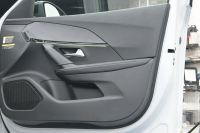 プジョー 2008 GT　ACC Pｽﾀ ECO ﾊｰﾌ革 ﾊﾟﾉﾗﾏSR 純正ﾀｯﾁｽｸﾘｰﾝ Carplay Bｶﾒﾗ 純正17ｲﾝﾁAW ADVｸﾞﾘｯﾌﾟｺﾝﾄﾛｰﾙ LEDﾗｲﾄ　2年保証付