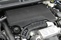 プジョー 2008 GT　ACC Pｽﾀ ECO ﾊｰﾌ革 ﾊﾟﾉﾗﾏSR 純正ﾀｯﾁｽｸﾘｰﾝ Carplay Bｶﾒﾗ 純正17ｲﾝﾁAW ADVｸﾞﾘｯﾌﾟｺﾝﾄﾛｰﾙ LEDﾗｲﾄ　2年保証付