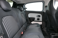 ルノー トゥインゴ ｲﾝﾃﾝｽ　5MT ECO機能 ｸﾙｺﾝ LDW 黒/白ﾚｻﾞｰ調×ﾌｧﾌﾞﾘｯｸｼｰﾄ 純正ﾀｯﾁｽｸﾘｰﾝ Carplay Bｶﾒﾗ 16ｲﾝﾁｱﾛｲﾎｲｰﾙ ﾌﾞﾗﾝｲﾝﾃﾘｱ　2年保証付