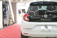 ルノー トゥインゴ ｲﾝﾃﾝｽ　5MT ECO機能 ｸﾙｺﾝ LDW 黒/白ﾚｻﾞｰ調×ﾌｧﾌﾞﾘｯｸｼｰﾄ 純正ﾀｯﾁｽｸﾘｰﾝ Carplay Bｶﾒﾗ 16ｲﾝﾁｱﾛｲﾎｲｰﾙ ﾌﾞﾗﾝｲﾝﾃﾘｱ　2年保証付