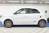 ルノー トゥインゴ ｲﾝﾃﾝｽ　5MT ECO機能 ｸﾙｺﾝ LDW 黒/白ﾚｻﾞｰ調×ﾌｧﾌﾞﾘｯｸｼｰﾄ 純正ﾀｯﾁｽｸﾘｰﾝ Carplay Bｶﾒﾗ 16ｲﾝﾁｱﾛｲﾎｲｰﾙ ﾌﾞﾗﾝｲﾝﾃﾘｱ　2年保証付